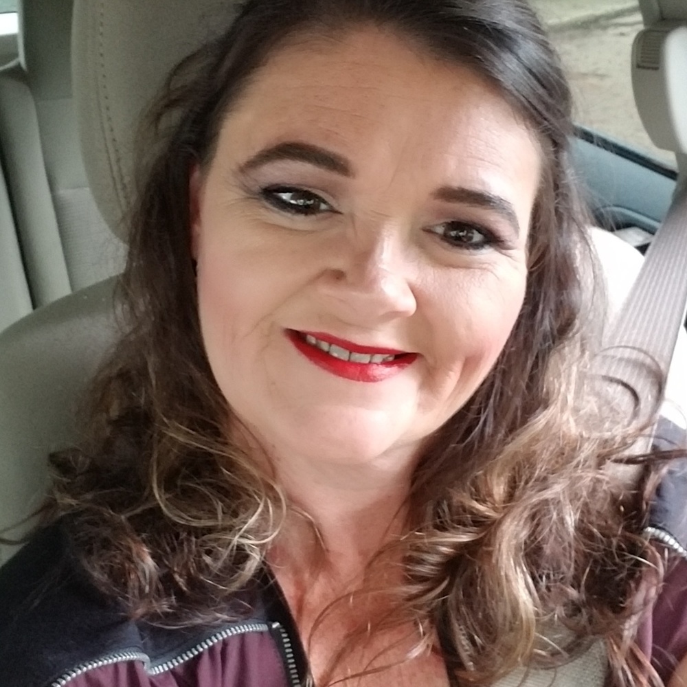 Meet your Posher, Tina